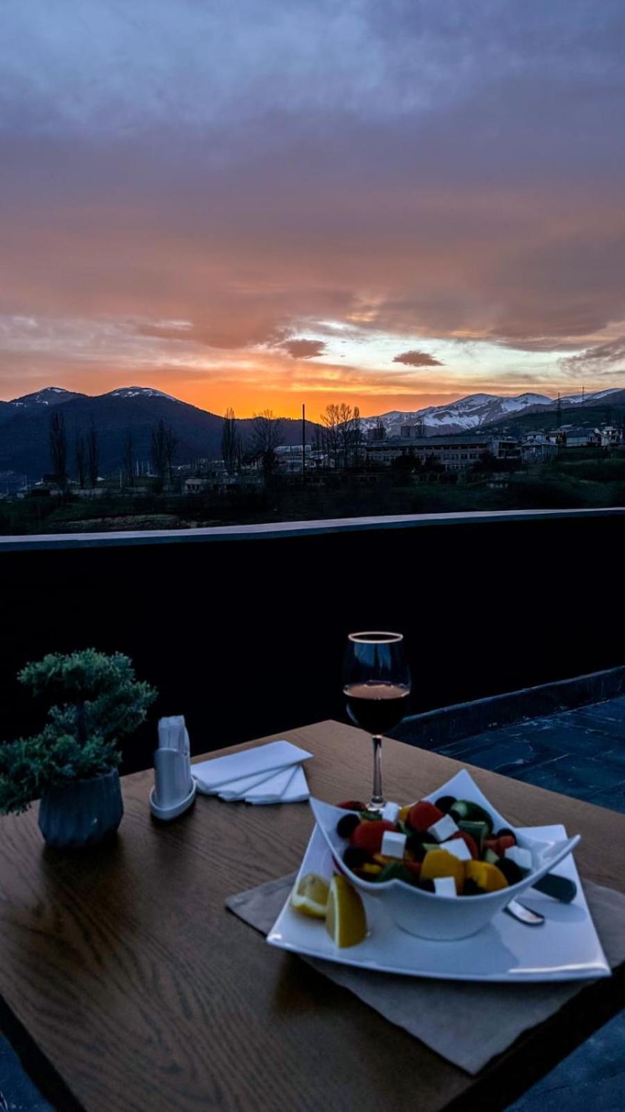 Hover Boutique Hotel ディリジャン エクステリア 写真